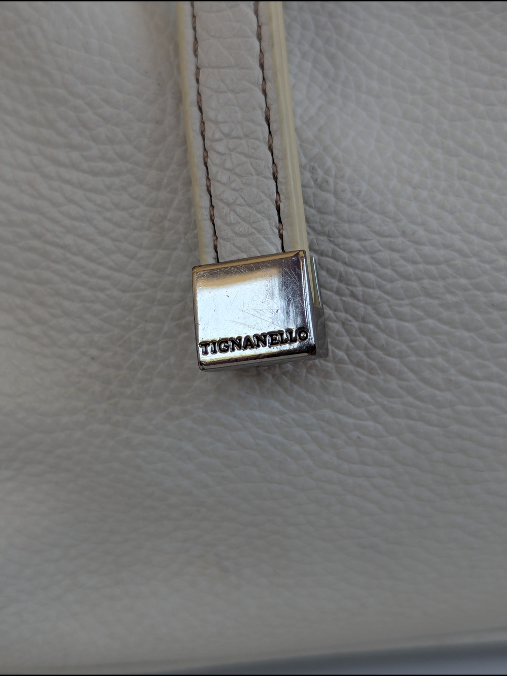 Tignanello Pale Beige Leather Shoulder Bag with Front Zip Pocket - Picture 5 of 13